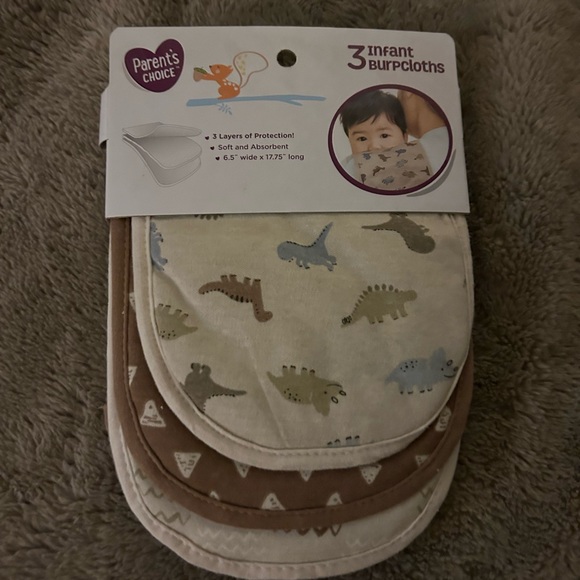 Parents Choice Baby 👶 Dinosaur 🦕🦖 Burp 🍼🫧Cloths - Picture 1 of 2